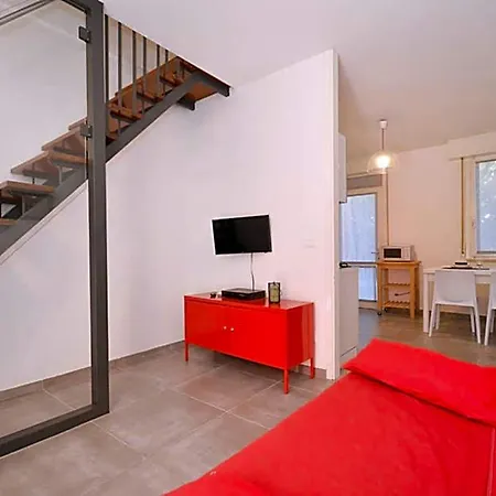 Spacious Flat With Pool View In Bibione