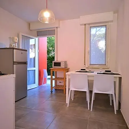 Hotel Spacious Flat With Pool View In Bibione